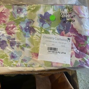 Country curtains floral queen bedskirt. 15” drop